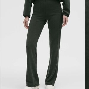 Lululemon Ribbed Soft Stream Flared Pant Forest Green